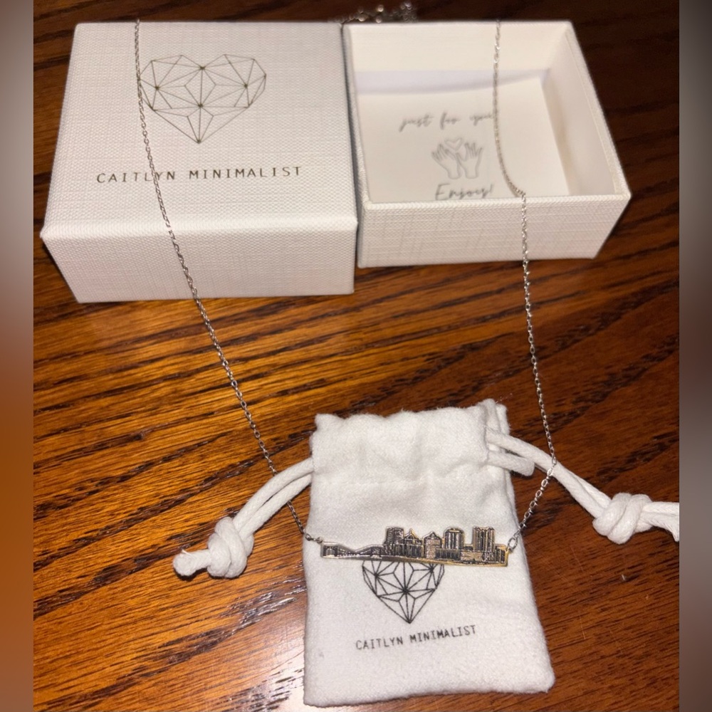 Caitlyn Minimalist Silver Pittsburgh Skyline Necklace